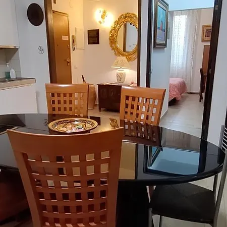 Penzion Central Station Rent Pisa