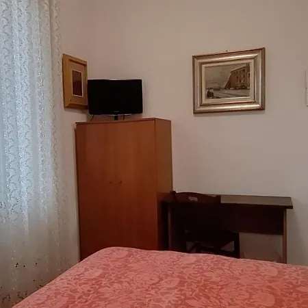 Central Station Rent Penzion Pisa